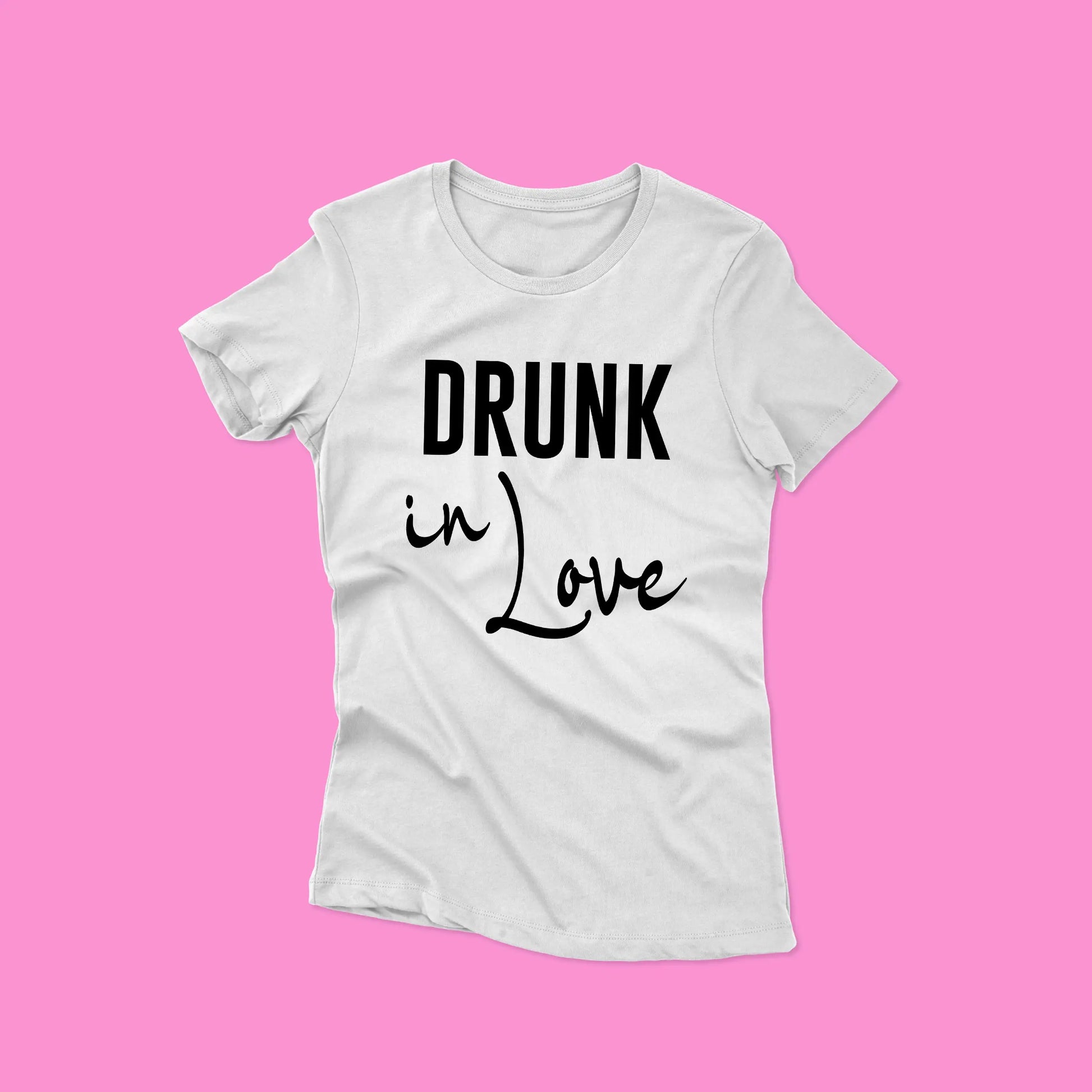 Тениска за моминско парти за булката с надпис "Drunk in love"