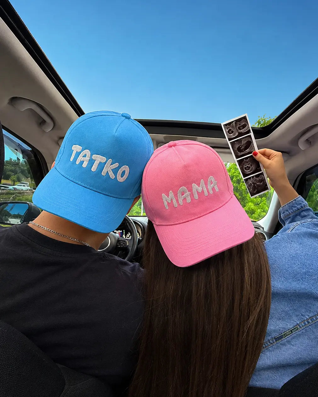 Комплект шапки с бродерия "МАМА" и "ТАТКО"